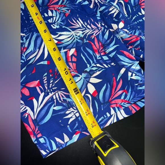 Caribbean Joe & company Women’s Tropical Classic Fit Shorts Size 10 EUC - Picture 9 of 9